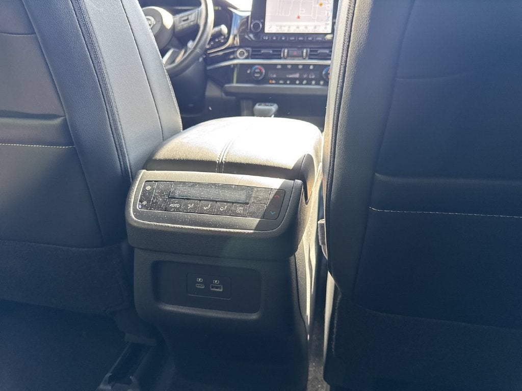 2024 Nissan Pathfinder SL 4WD