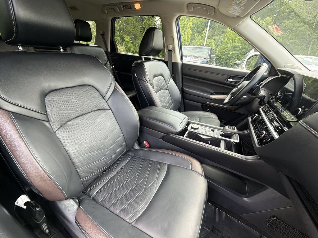2024 Nissan Pathfinder Platinum 4WD