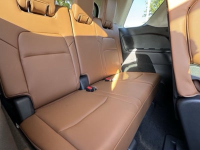 2025 Nissan Pathfinder Platinum 4WD