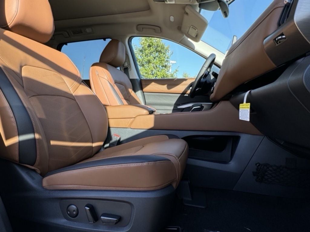 2025 Nissan Pathfinder Platinum 4WD
