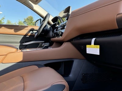 2025 Nissan Pathfinder Platinum 4WD