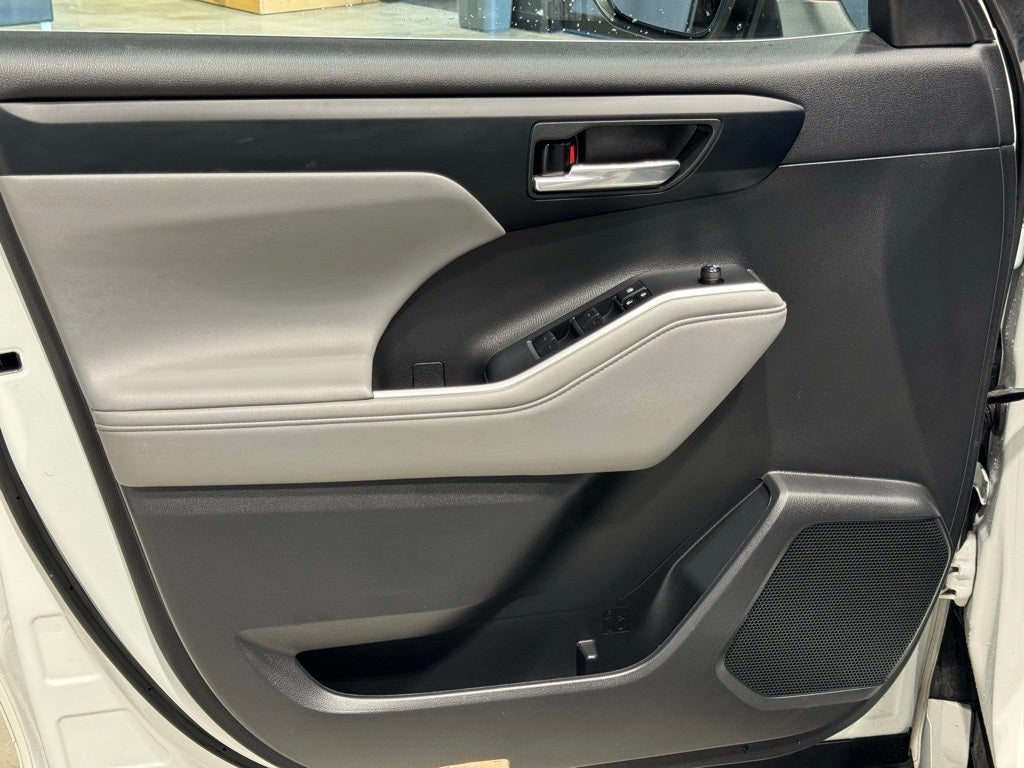 2022 Toyota Highlander XLE AWD