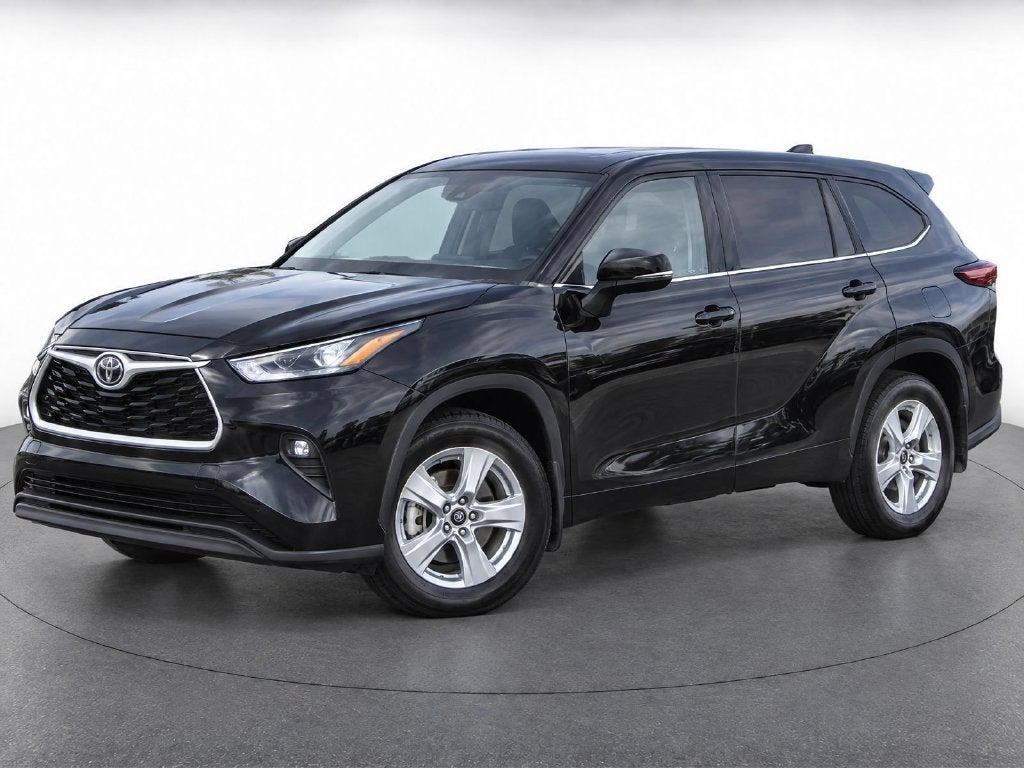 2025 Toyota Highlander LE