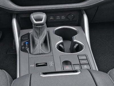 2025 Toyota Highlander LE FWD