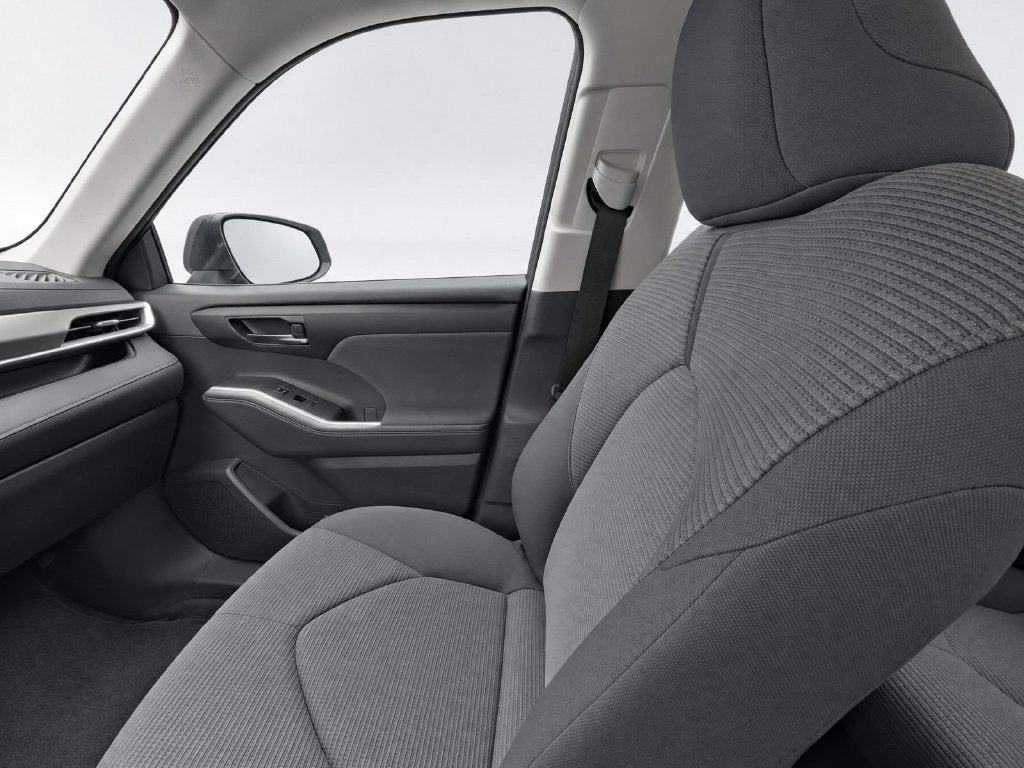 2025 Toyota Highlander LE FWD