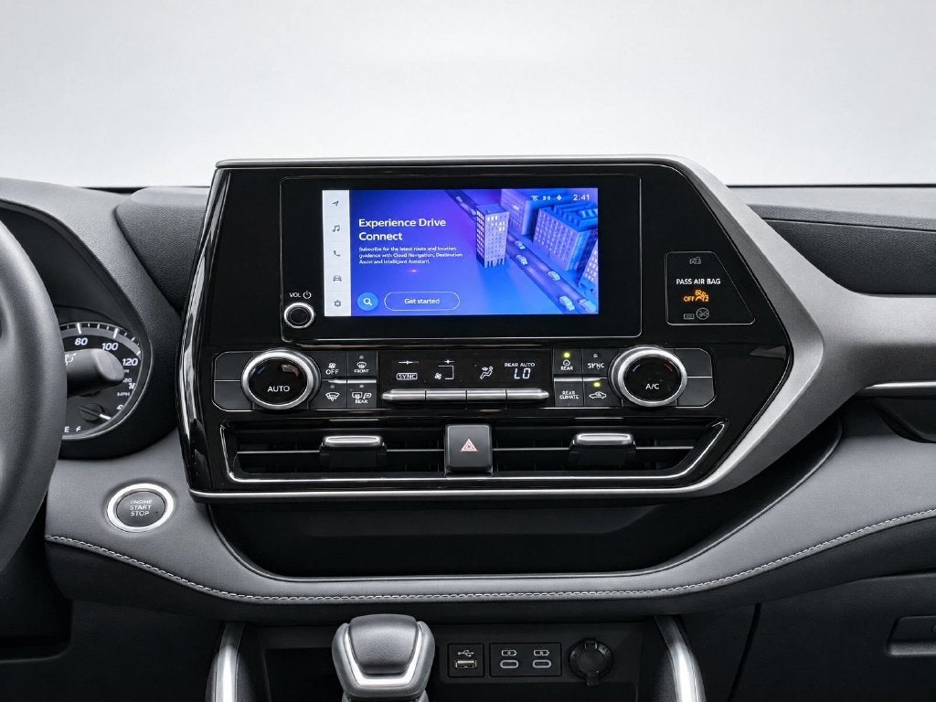 2025 Toyota Highlander LE FWD