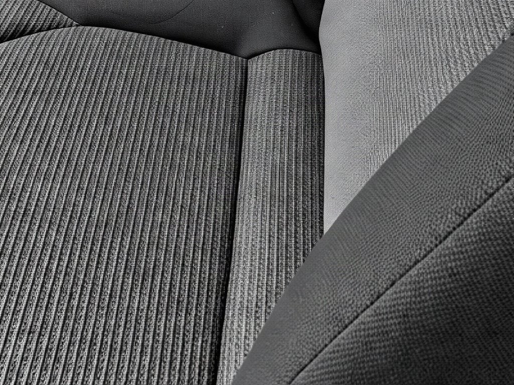 2025 Toyota Highlander LE FWD