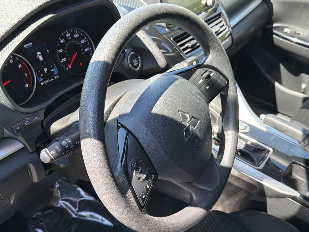2024 Mitsubishi Eclipse Cross LE