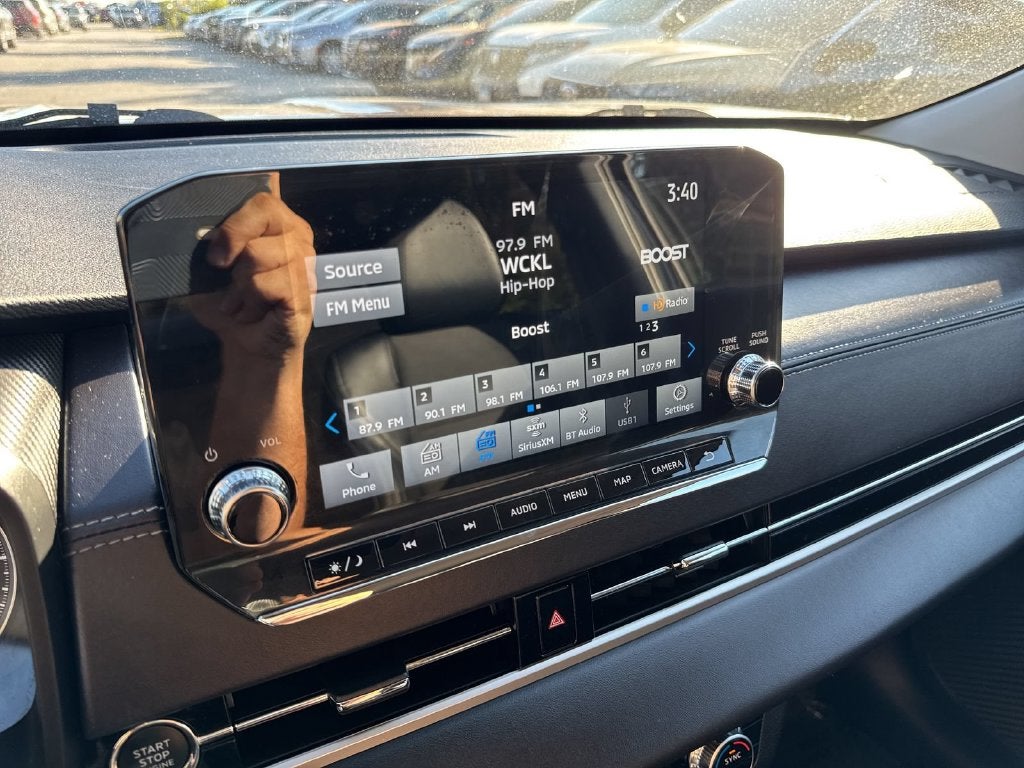 2024 Mitsubishi Outlander Base