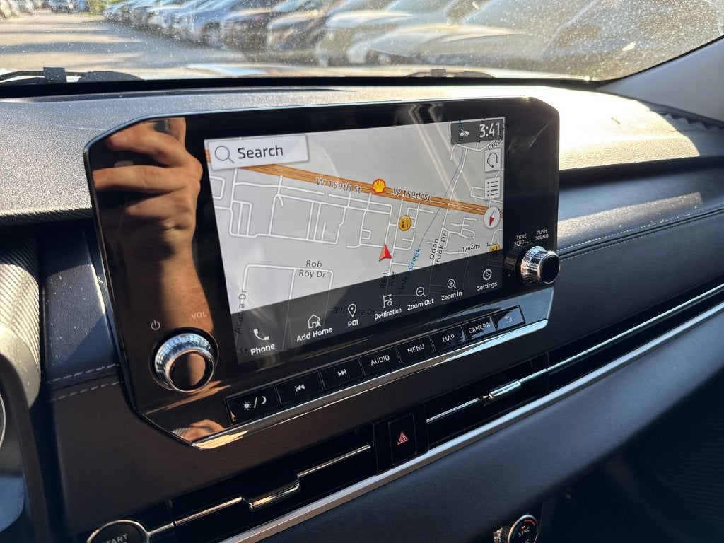 2024 Mitsubishi Outlander Base