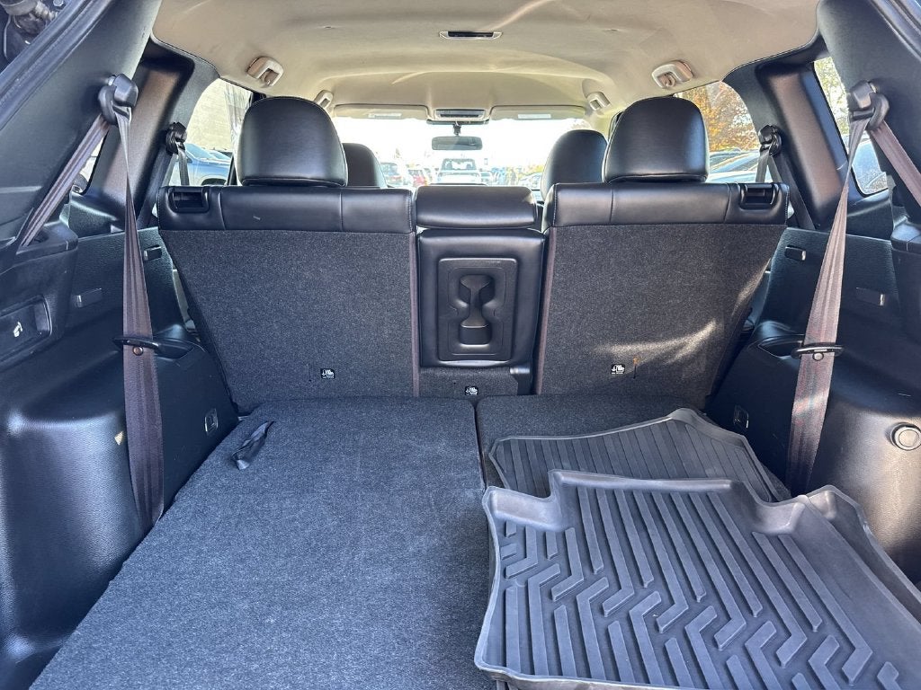 2024 Mitsubishi Outlander Base