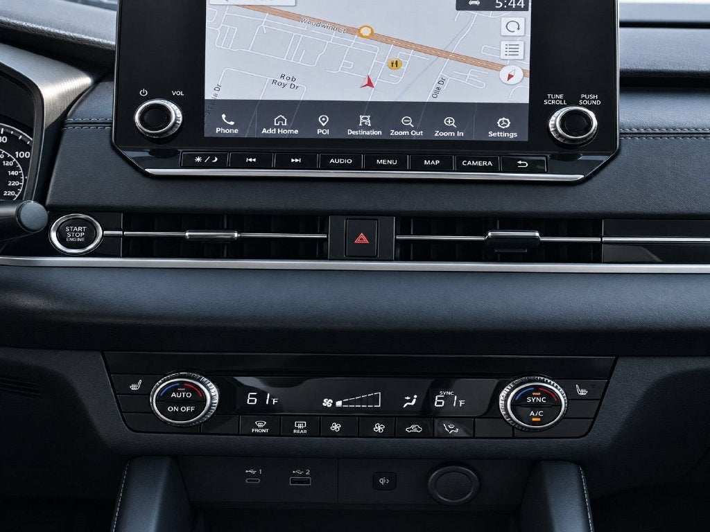 2024 Mitsubishi Outlander Base