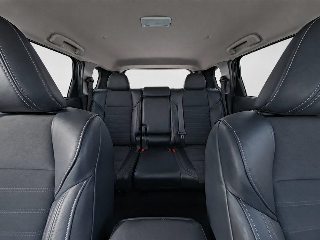 2024 Mitsubishi Outlander Base