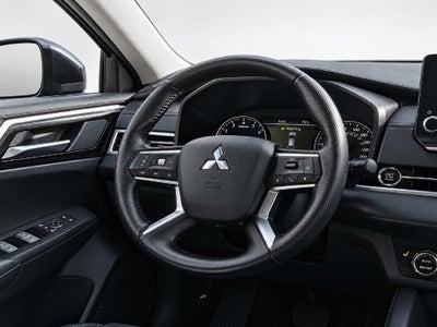 2024 Mitsubishi Outlander Base