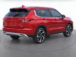 2024 Mitsubishi Outlander Base