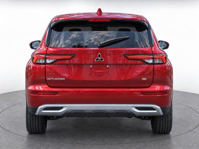 2024 Mitsubishi Outlander Base