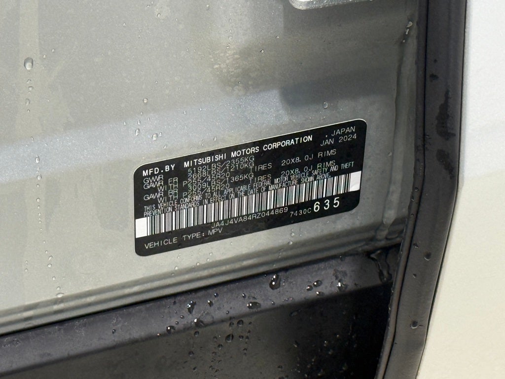 2024 Mitsubishi Outlander SE