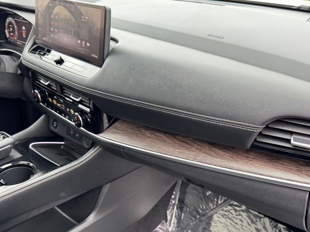 2024 Nissan Rogue Platinum AWD