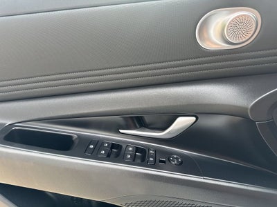 2024 Hyundai Elantra Limited FWD