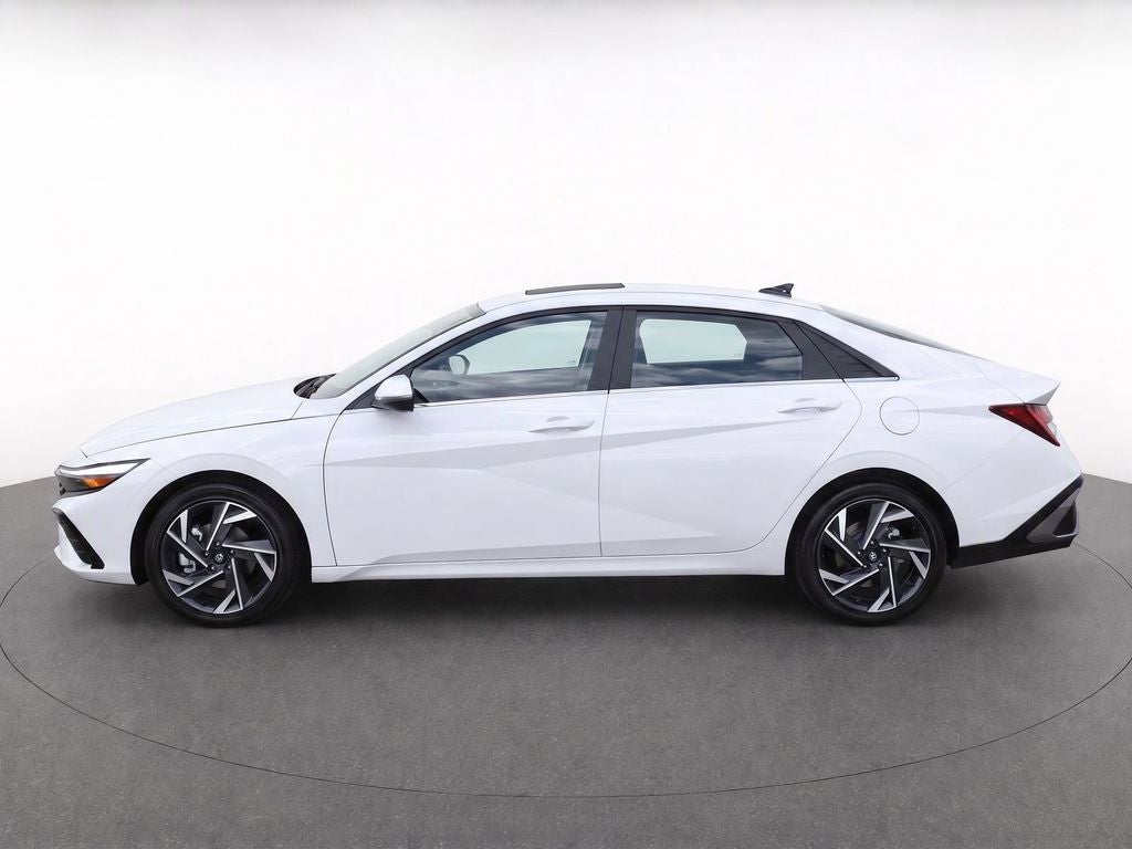 2024 Hyundai Elantra Limited FWD