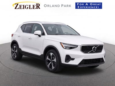 2025 Volvo XC40 B5 Plus Bright Theme
