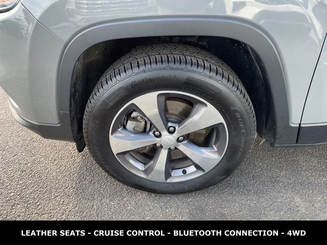 2020 Jeep Cherokee Limited 4WD