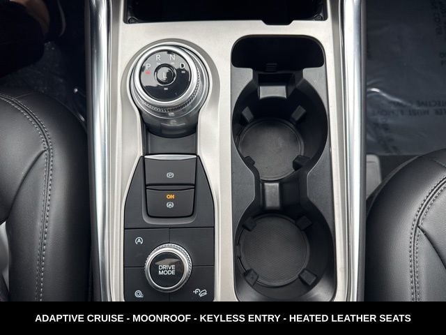 2024 Ford Explorer XLT TWIN PANEL MOONROOF