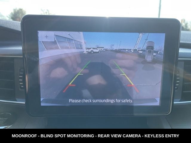 2023 Ford Explorer XLT MOONROOF