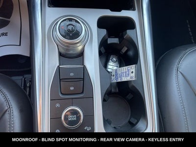 2023 Ford Explorer XLT MOONROOF