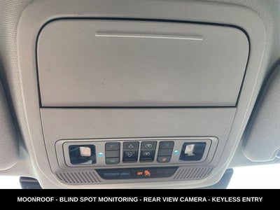 2023 Ford Explorer XLT MOONROOF