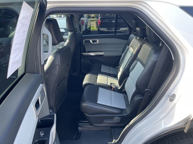 2023 Ford Explorer XLT MOONROOF