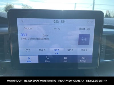 2023 Ford Explorer XLT MOONROOF