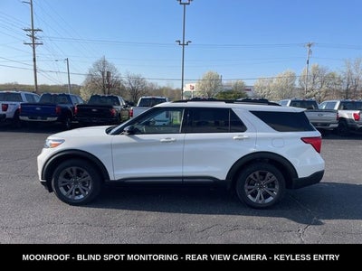 2023 Ford Explorer XLT MOONROOF