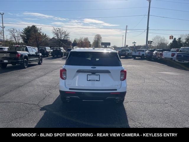 2023 Ford Explorer XLT MOONROOF