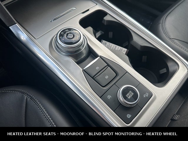 2023 Ford Explorer XLT 4WD