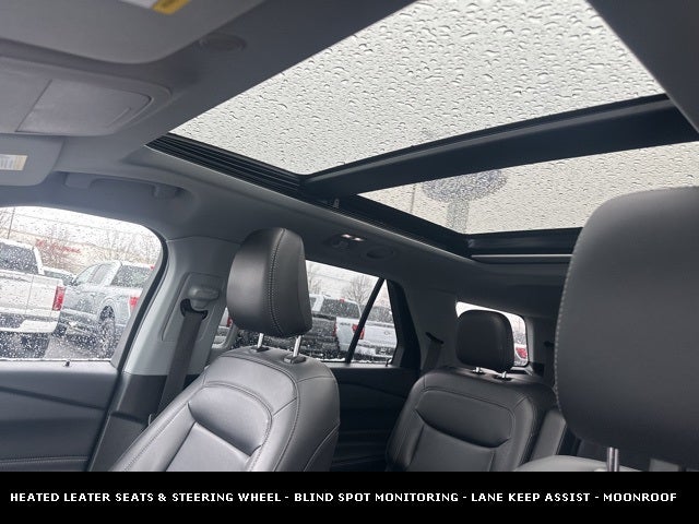 2022 Ford Explorer XLT 4WD