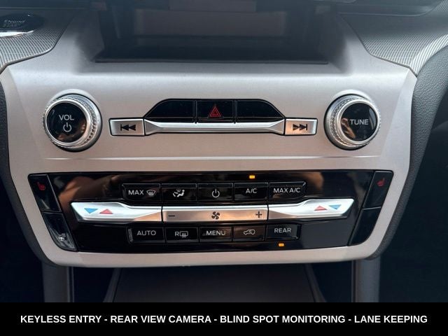 2024 Ford Explorer XLT SPORT APPEARANCE PACKAGE