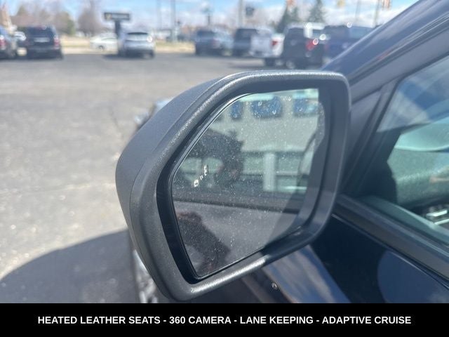 2025 Ford Explorer Active STILL LIKE NEW