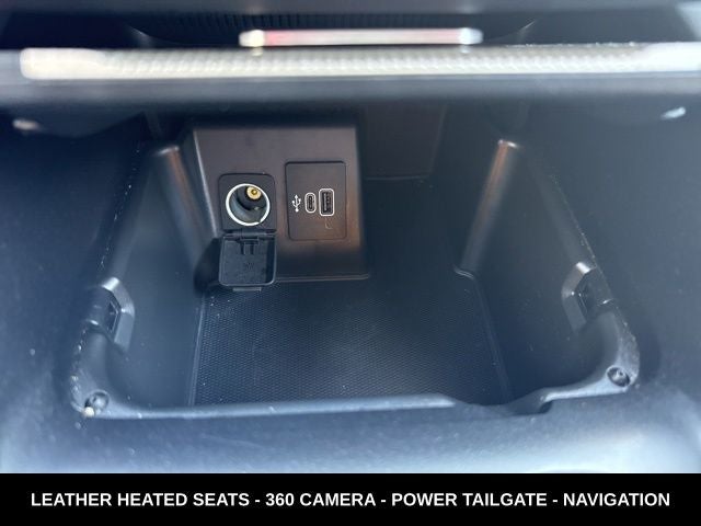 2025 Ford Explorer Active 4WD