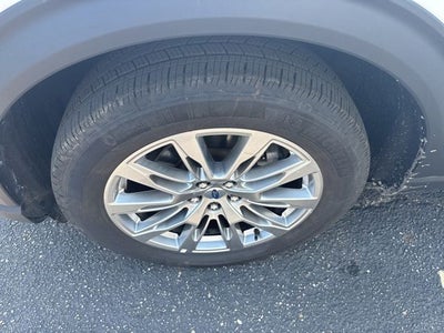 2025 Ford Explorer Active 4WD