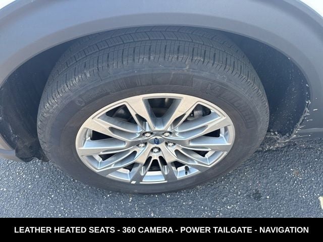 2025 Ford Explorer Active 4WD