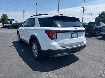 2025 Ford Explorer Active 4WD