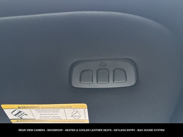 2023 Ford F-150 Lariat TWIN PANEL MOONROOF