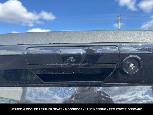 2023 Ford F-150 Lariat BLACKOUT PACKAGE