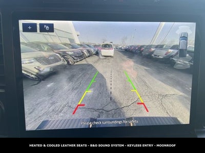 2023 Ford F-150 Lariat TWIN PANEL MOONROOF