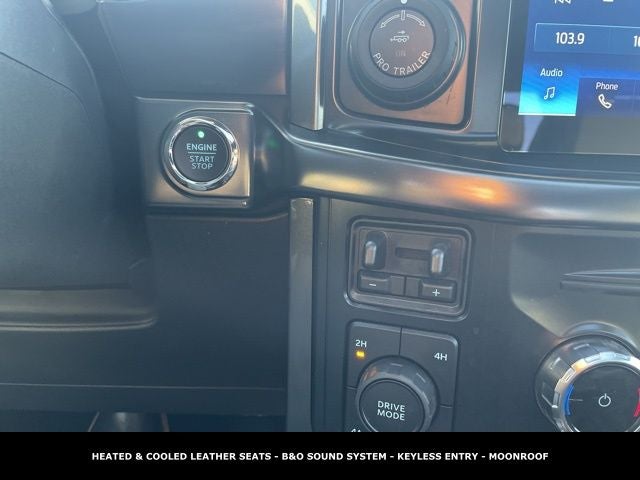 2023 Ford F-150 Lariat TWIN PANEL MOONROOF