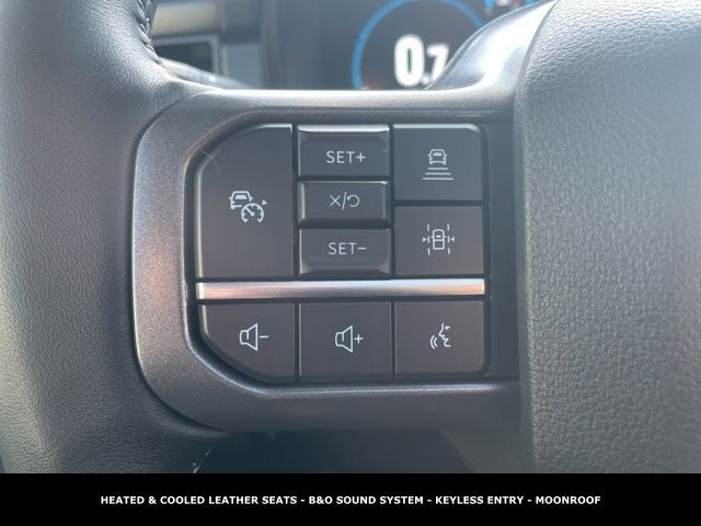 2023 Ford F-150 Lariat TWIN PANEL MOONROOF