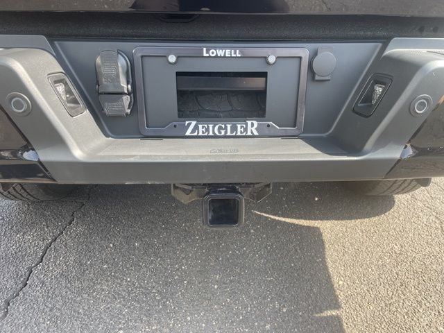 2025 Ford F-150 Lariat LESS THAN 1,000 MILES