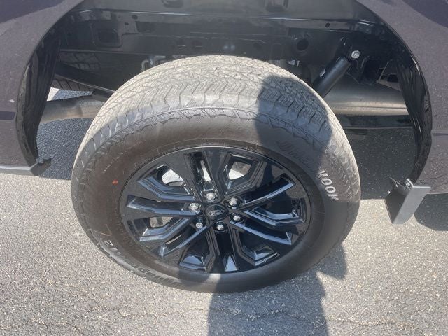 2025 Ford F-150 Lariat LESS THAN 1,000 MILES