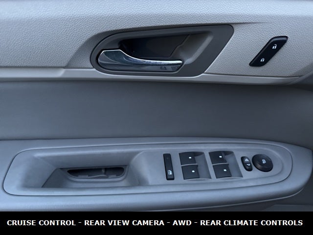 2017 Chevrolet Traverse LS AWD